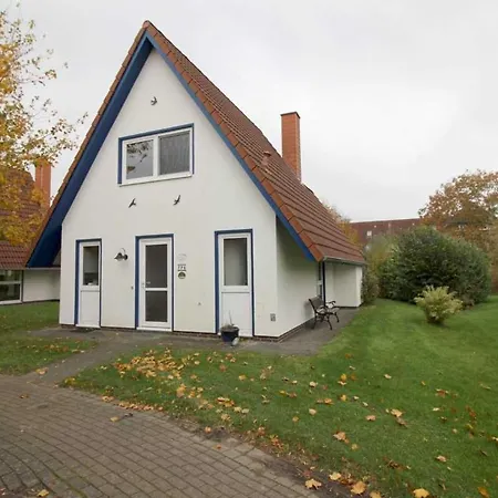 Holiday home Strandlaeufer Tp6 *
